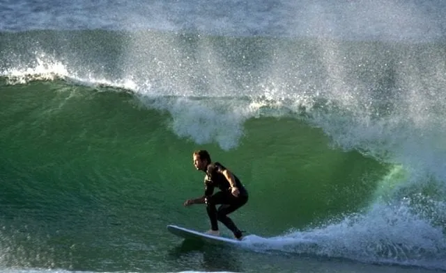 Jonty Rhodes surfing india