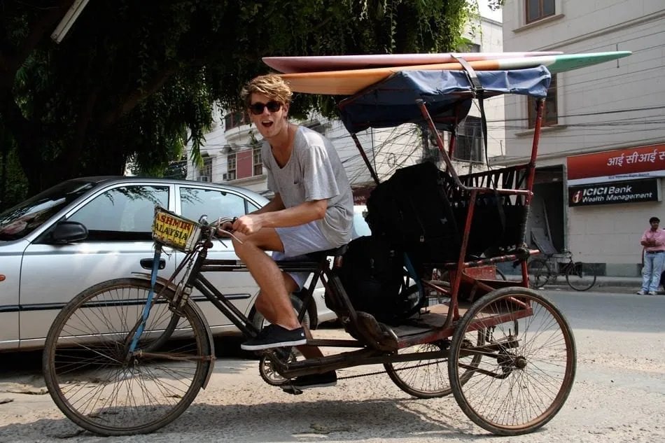StefanBikeRickshaw_Delhi-surfing-india StefanBikeRickshaw_Delhi-surfing-india
