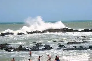 kanya-stormsurf-320_result